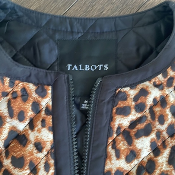 Talbots Women’s Quilted Cheetah Print bomber Jacket size M - Picture 2 of 7